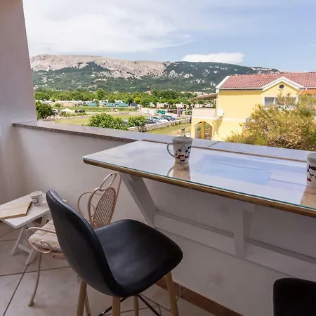 Anna Apartman
