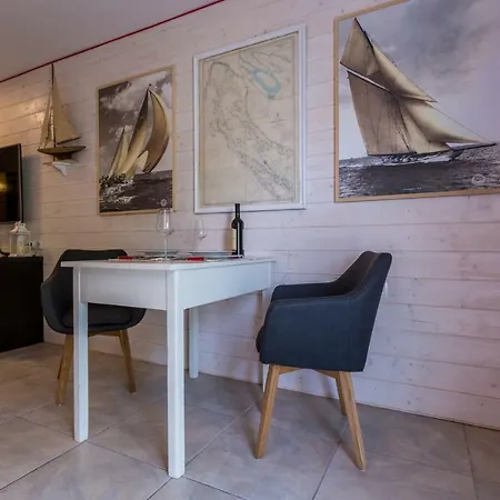 Anna Apartment Baška